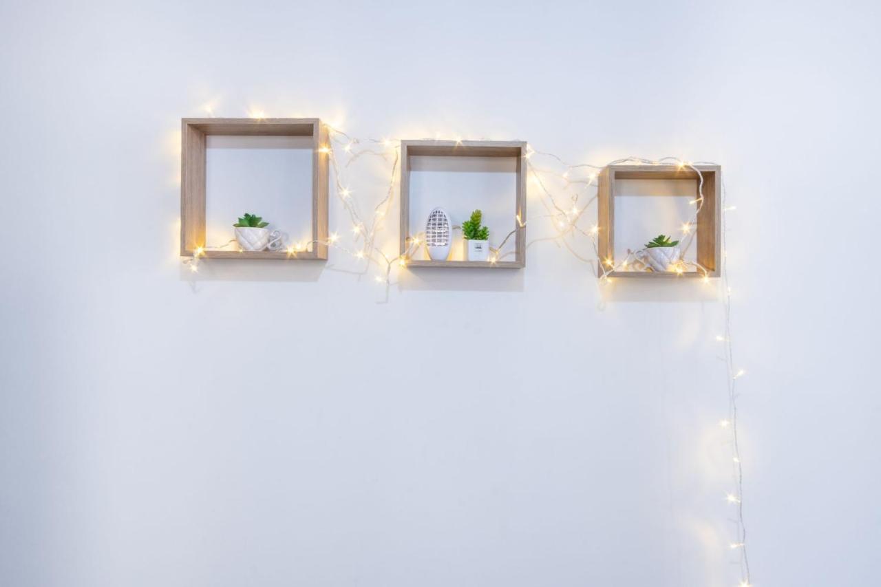 Bright In Apartment *