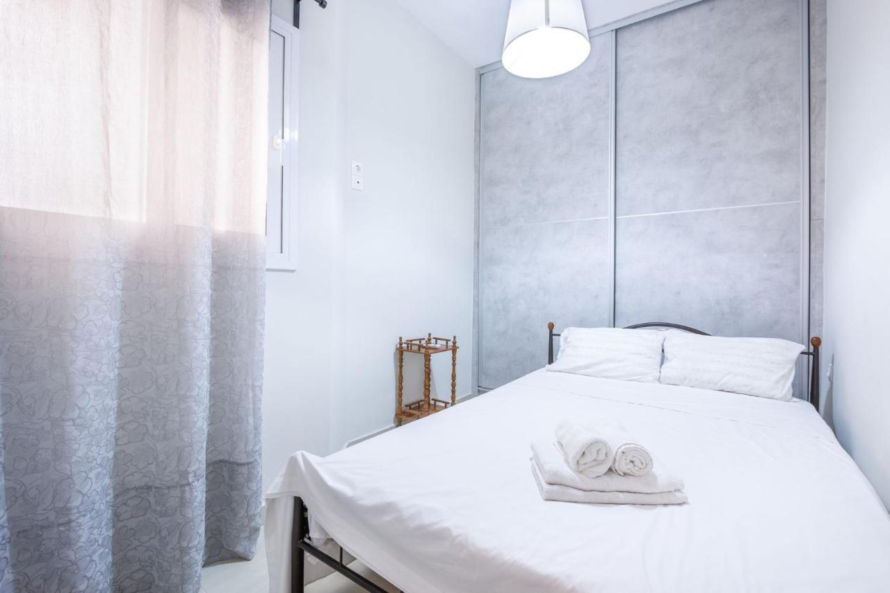 Bright In Apartment Piraeus