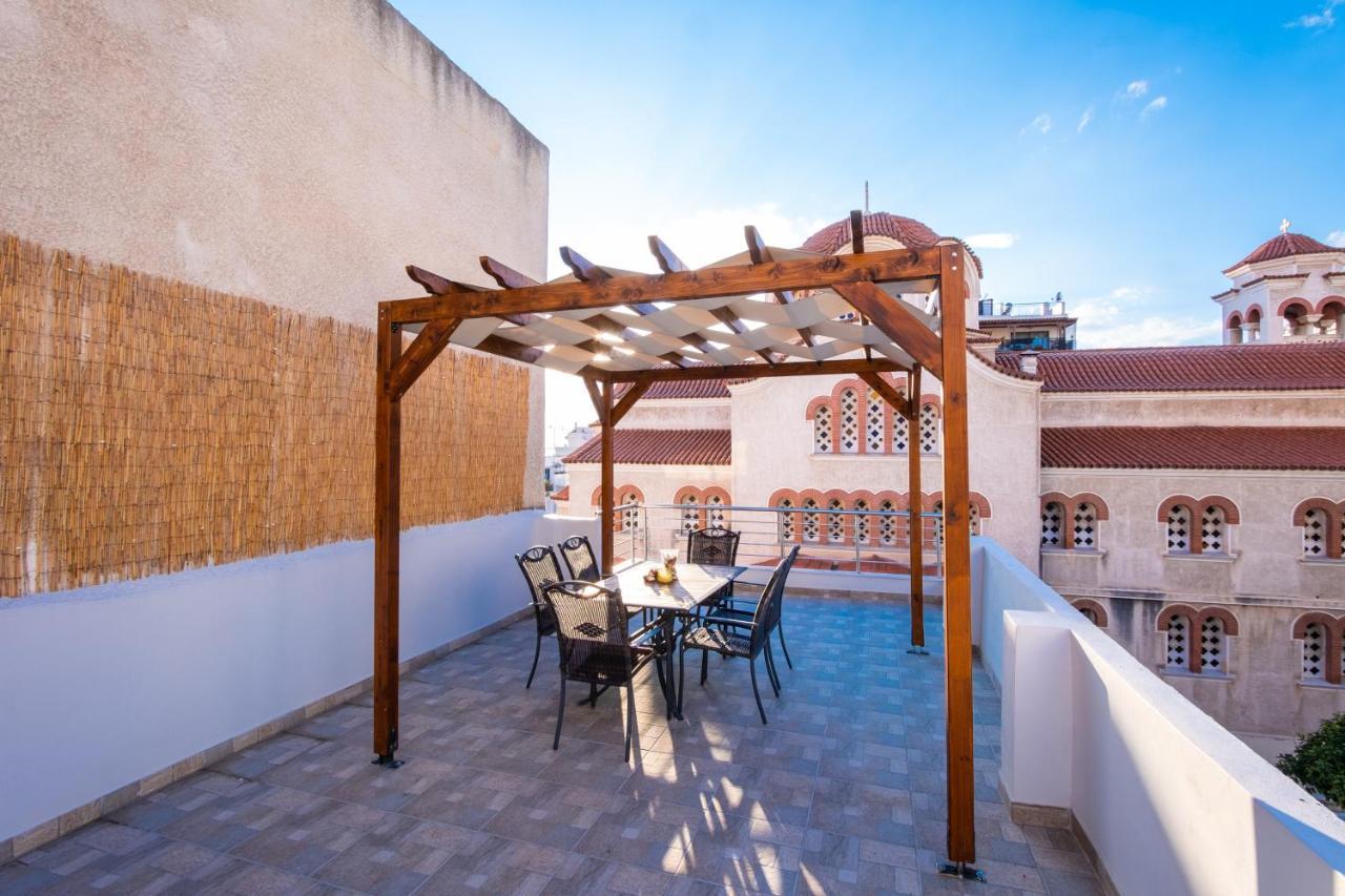 Apartment Bright In Piraeus